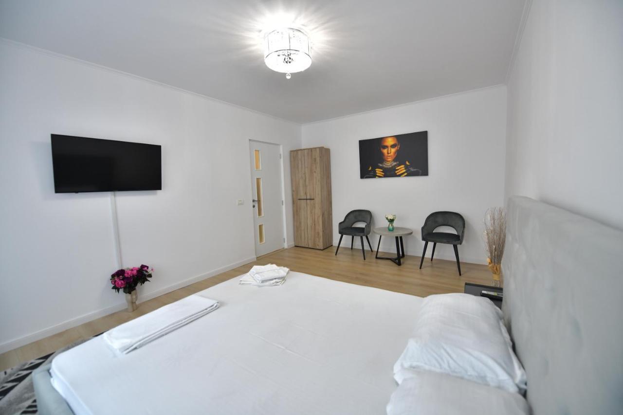 Luxury Studio / M Romancierilor Bukarest Exteriör bild
